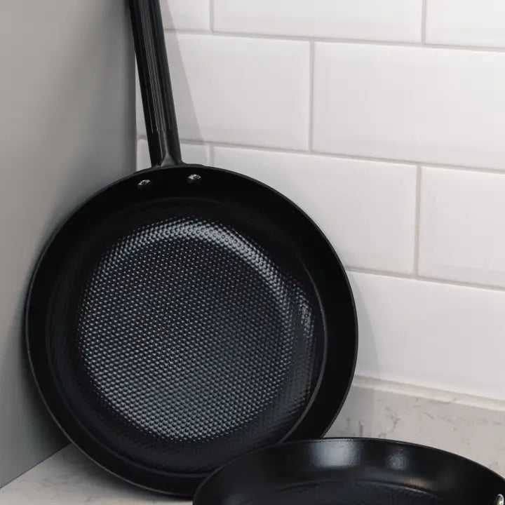 VARGEN & THOR Aska 28 lightweight cast iron fry pan 28cm