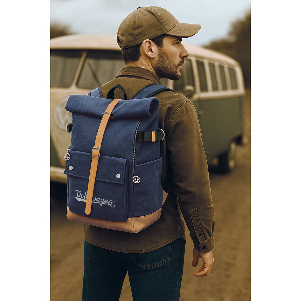 VW COLLECTION BY BRISA Vintage rolltop backpack made of waxed cotton and genuine leather – blue/light brown