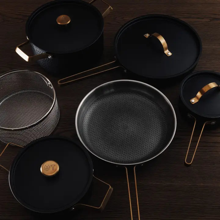 VARGEN & THOR Arvet XL 6-piece cookware set matte black with brass detail