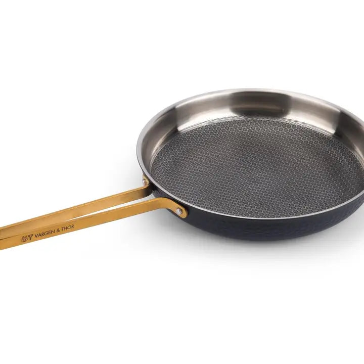 VARGEN & THOR Arvet.2 cookware set matte black & brass 3 pieces